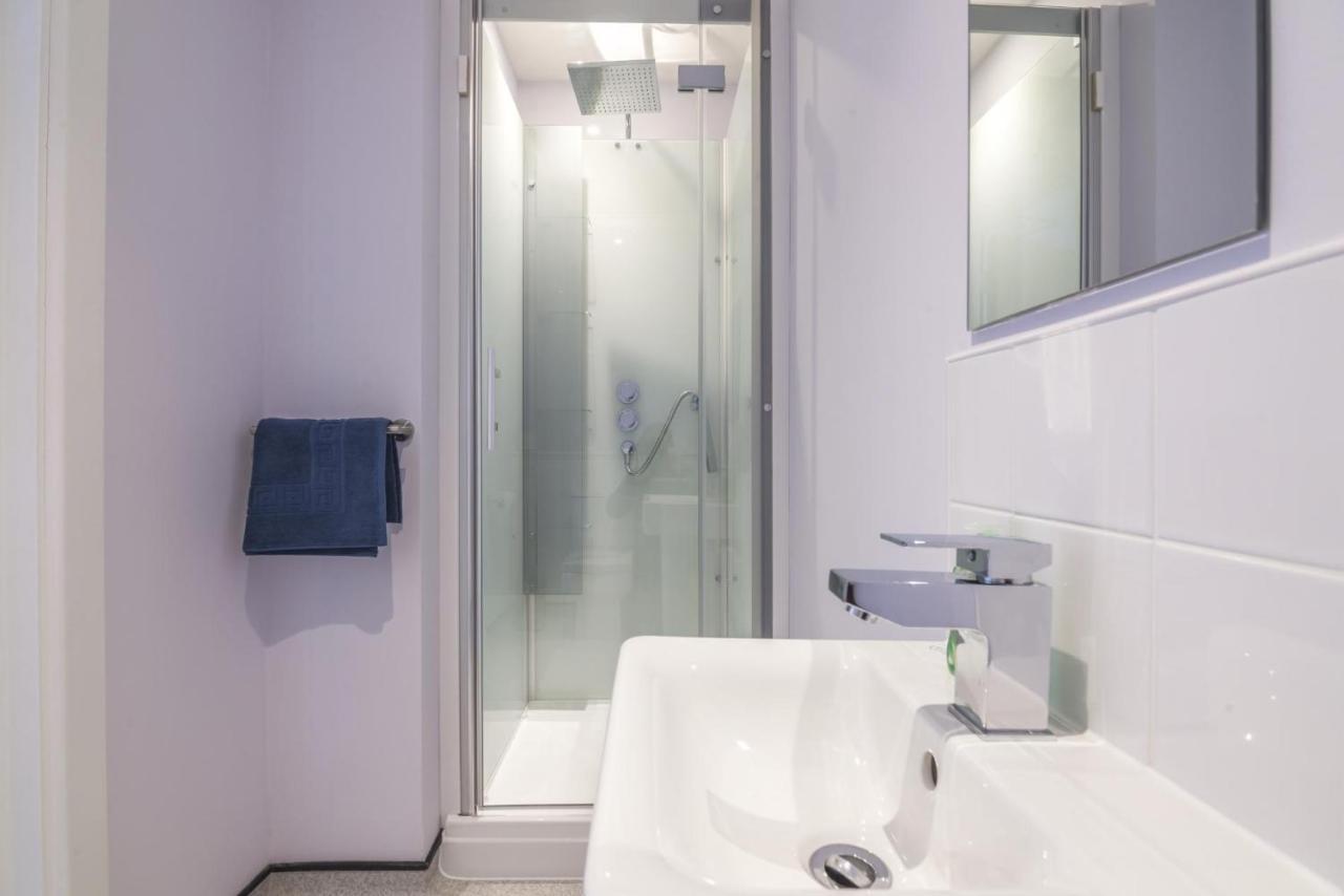 No 2 Ocean Cabins - Saundersfoot Harbour - Saundersfoot Ngoại thất bức ảnh